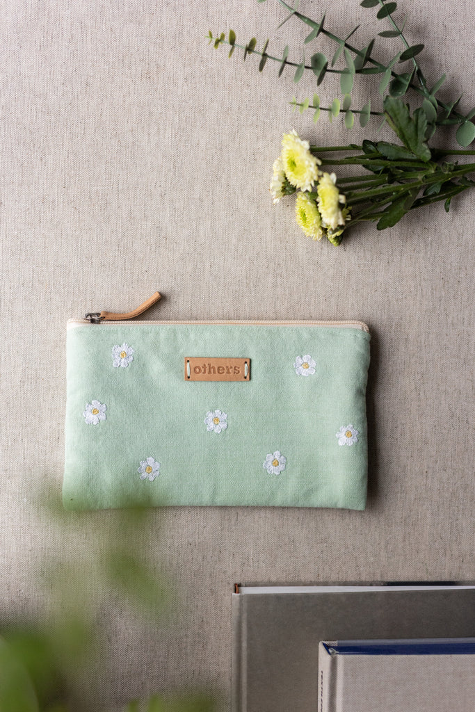 Others Embroidered Coin Purse - Green Floral - Medium